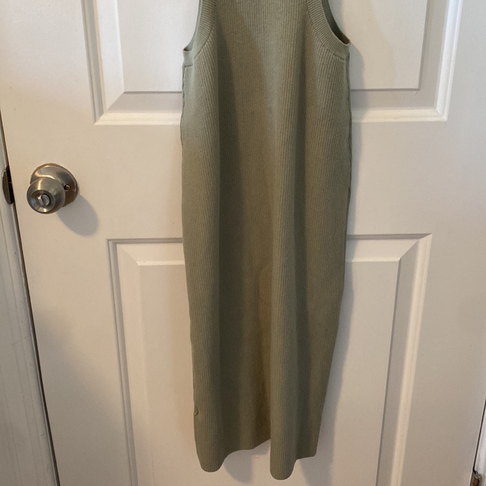 Abercrombie & Fitch Knit Midi Dress with Cutouts - Picture 4 of 6